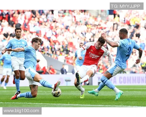 足球明星精彩瞬间横版照片集锦尽显球场魅力与风采